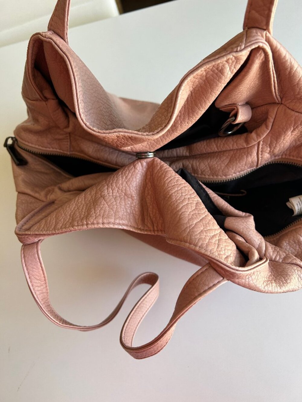 Designer Bag CoLab brand Beautiful blush pink slouchy shoulder softcomfy leather - Picture 10 of 11